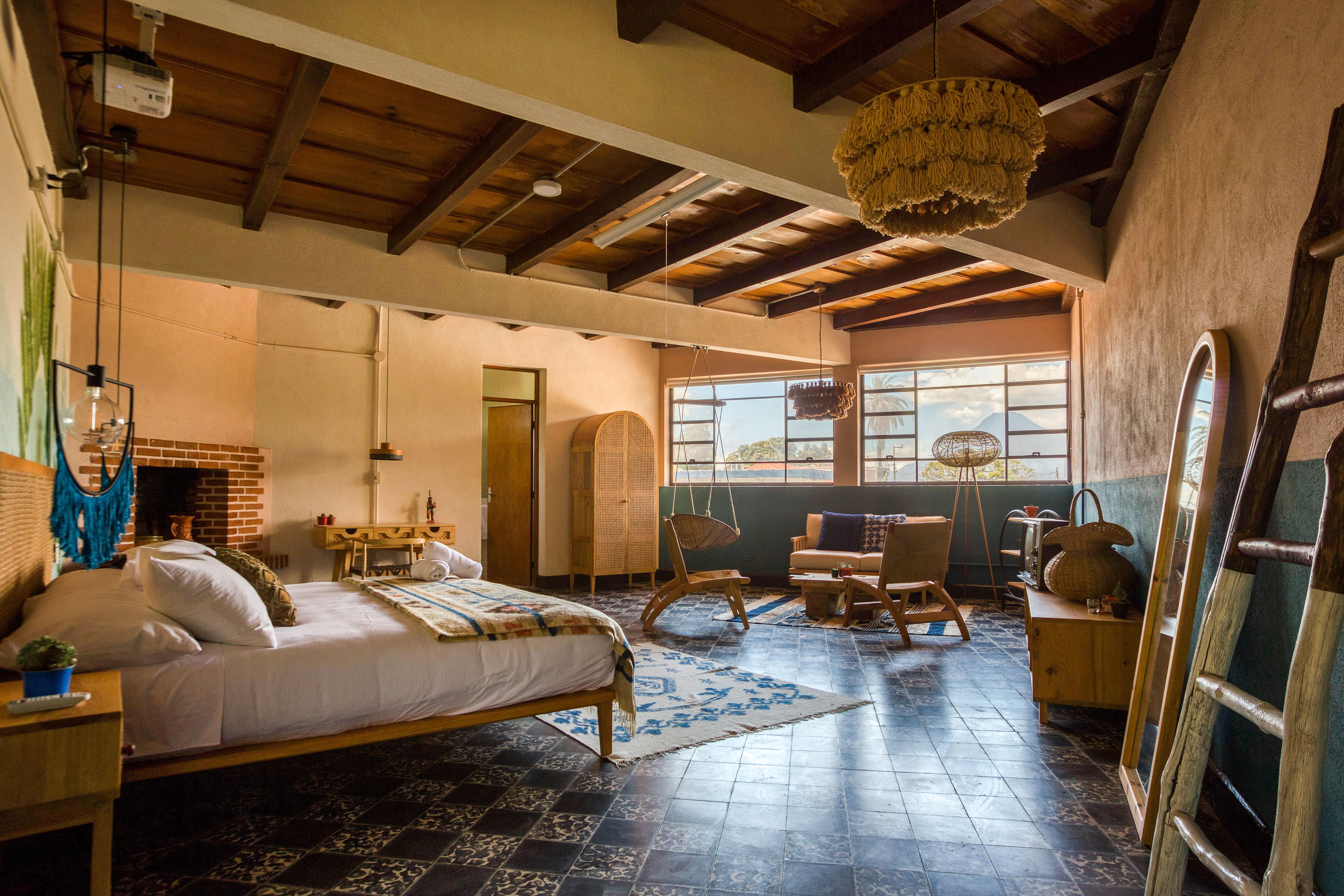 Socialtel Atitlan Hotel Panajachel Exterior photo