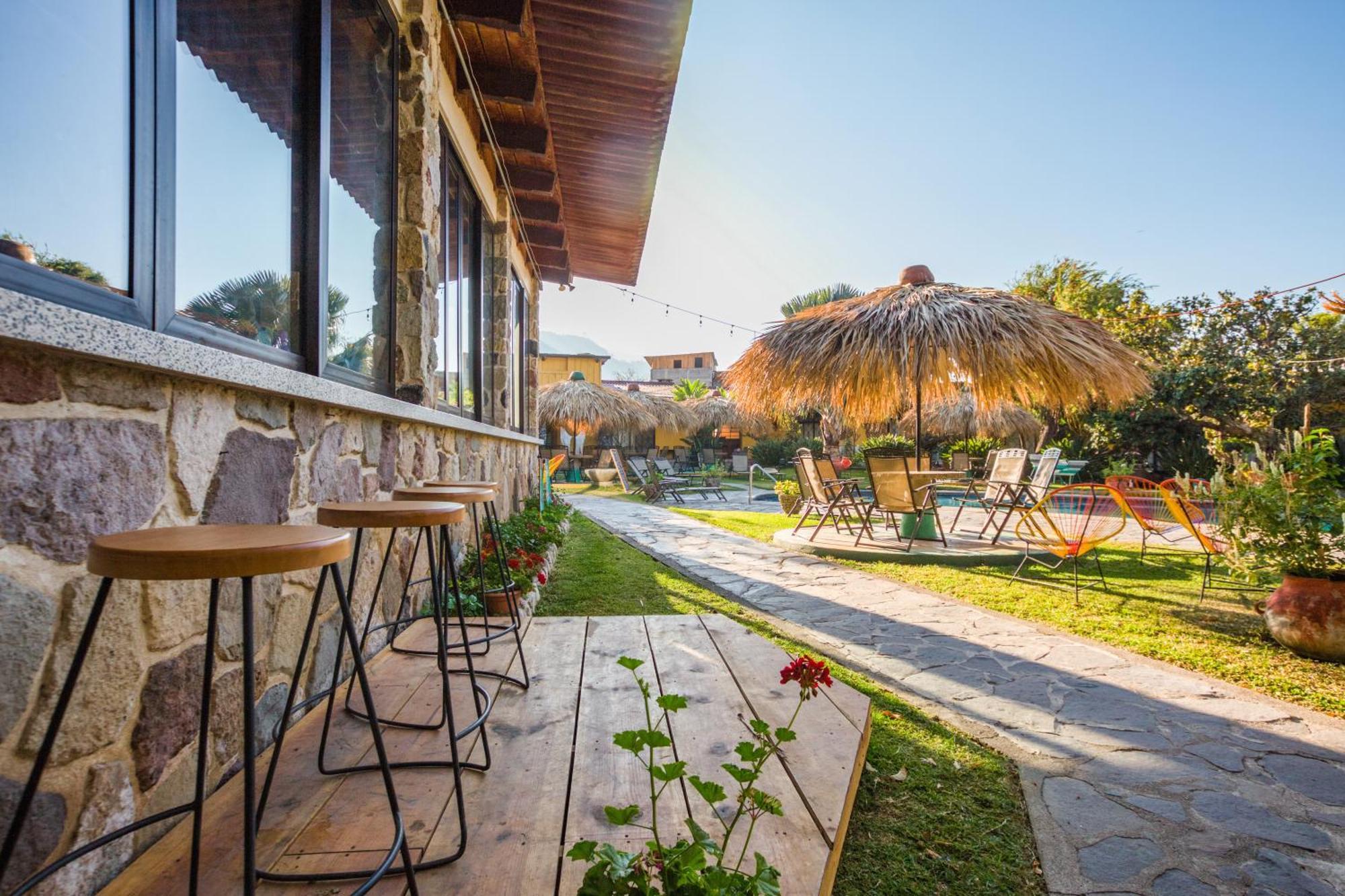 Socialtel Atitlan Hotel Panajachel Exterior photo